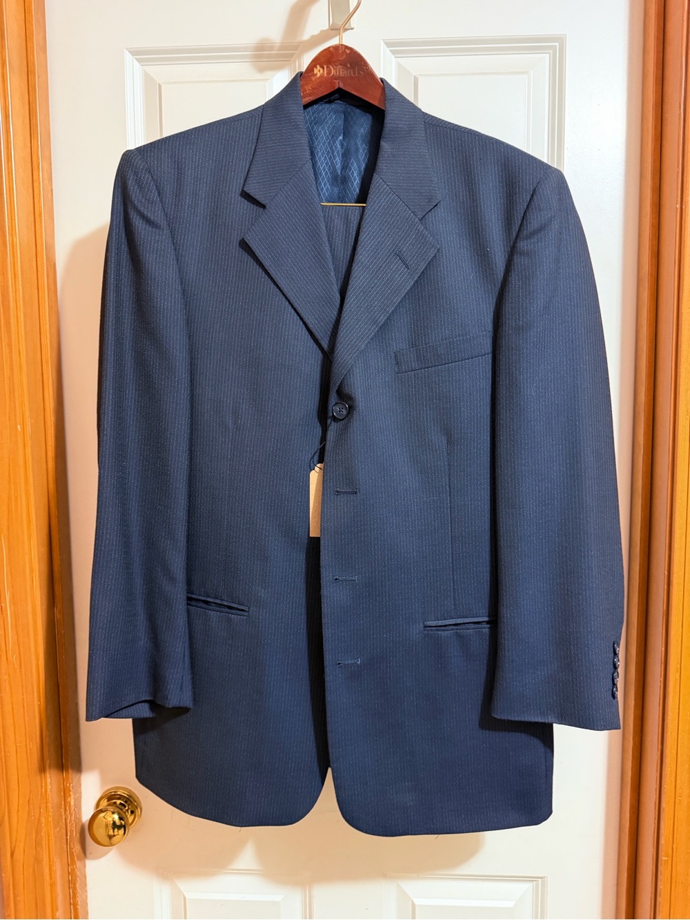 Fioravante Men's Dark Navy Pinstripe Suit
